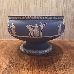 Antique WEDGWOOD Blue JasperWare 8” Augur’s Imperial Bowl Conjuring Footed Vase